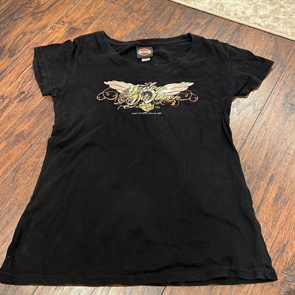 Women's‎ Harley Davidson shirt. The Legend Rolls On.
Santa Maria Ca 2012 size M